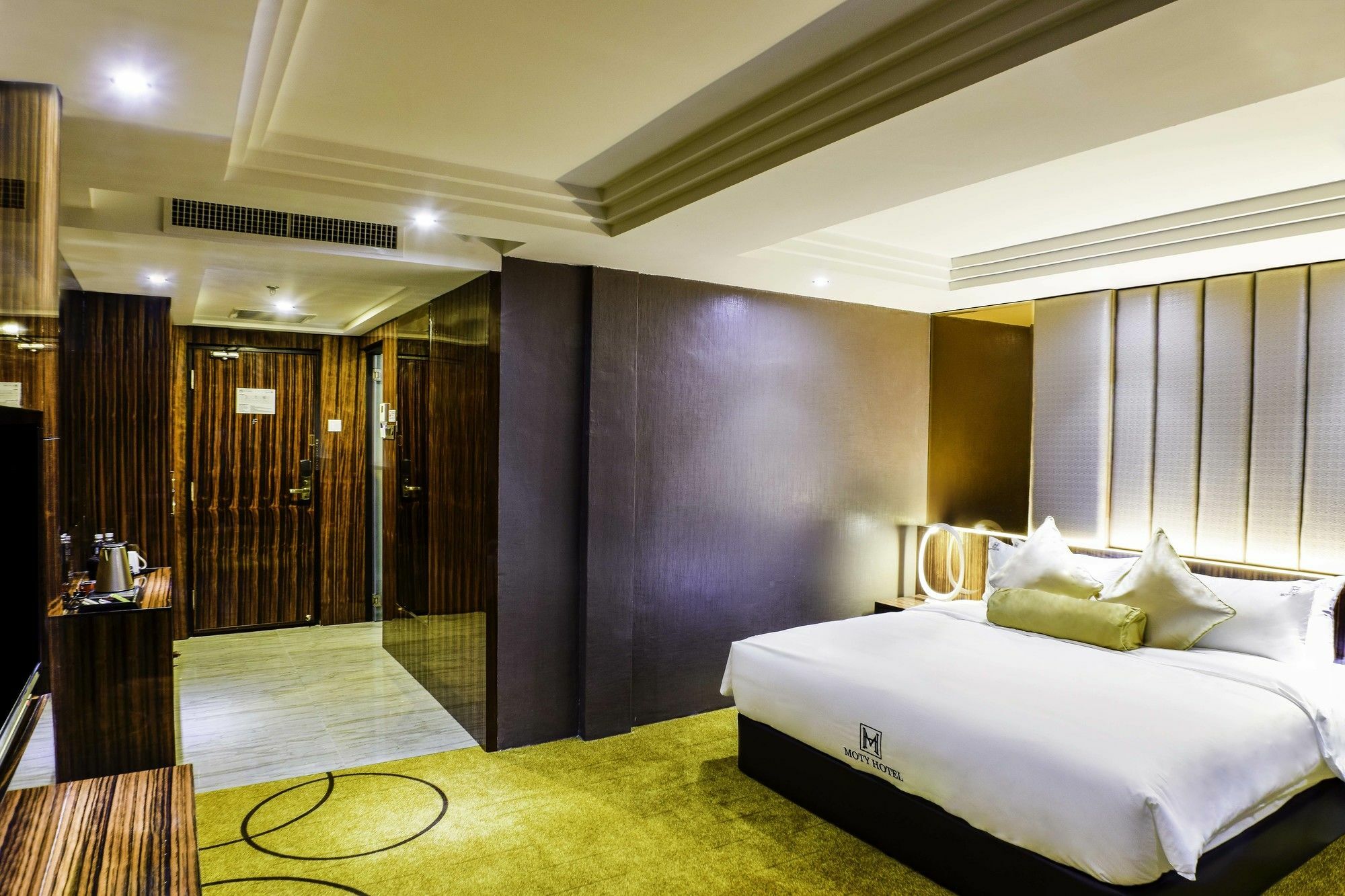 Moty Hotel 4*